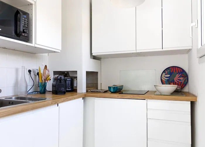 Riviera Avec Piscine Apartman